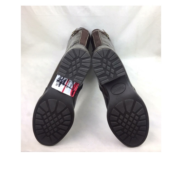 Born Gibb Knee High Riding Boot - Picture 13 of 15